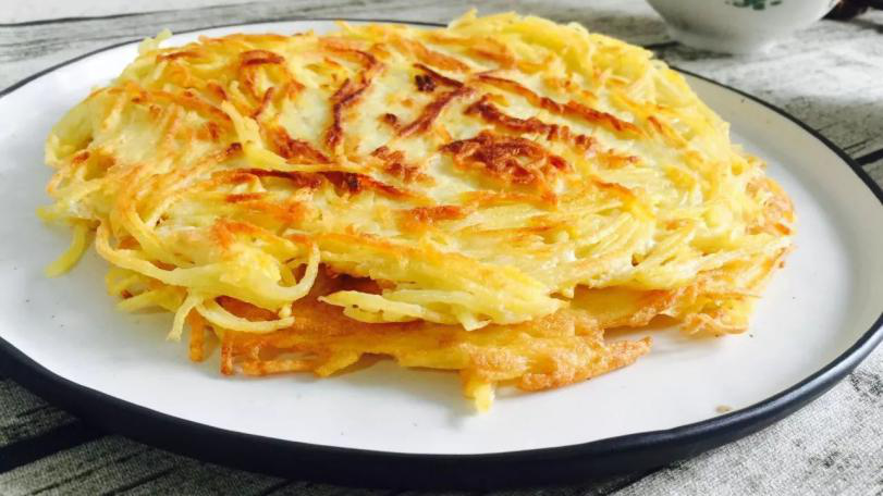 土豆饼加点它，外酥里糯细腻鲜香，一口一大块！